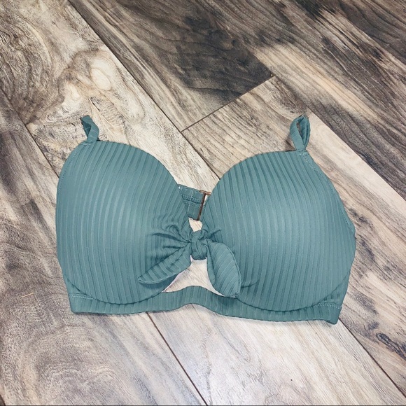 Target bikini top - Picture 1 of 4